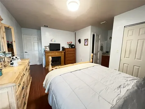 12554 SW 211th Terrace Miami FL 33177