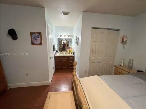 12554 SW 211th Terrace Miami FL 33177