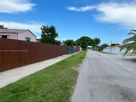 12554 SW 211th Terrace Miami FL 33177