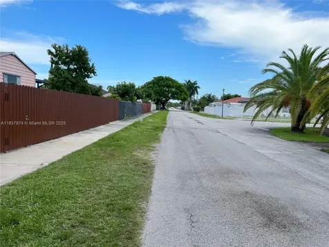 12554 SW 211th Terrace Miami FL 33177