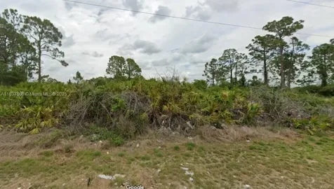 1247 Antonio Street E Lehigh Acres FL 33974