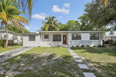 3371 SW 37th Street West Park FL 33023