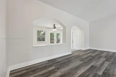 3371 SW 37th Street West Park FL 33023