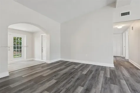 3371 SW 37th Street West Park FL 33023