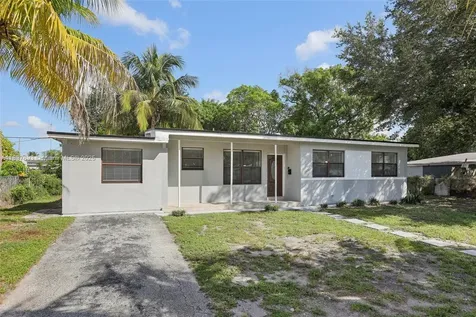 3371 SW 37th Street West Park FL 33023