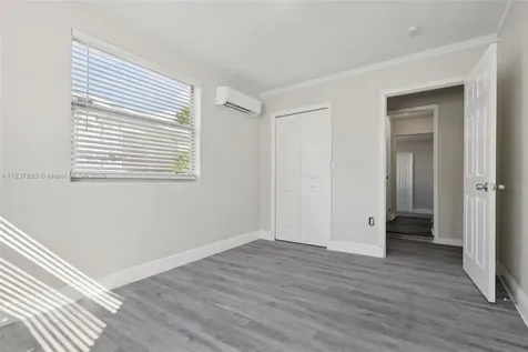 3371 SW 37th Street West Park FL 33023