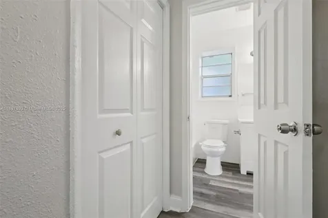 3371 SW 37th Street West Park FL 33023