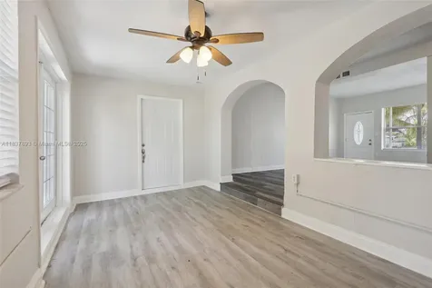 3371 SW 37th Street West Park FL 33023