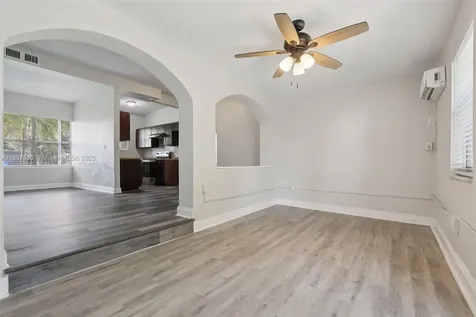 3371 SW 37th Street West Park FL 33023