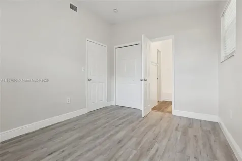 3371 SW 37th Street West Park FL 33023