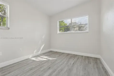 3371 SW 37th Street West Park FL 33023