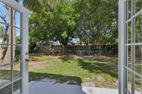 3371 SW 37th Street West Park FL 33023
