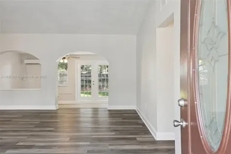 3371 SW 37th Street West Park FL 33023