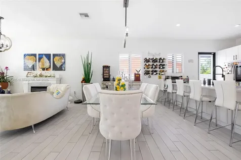 8236 SW 36th Street Miami FL 33155