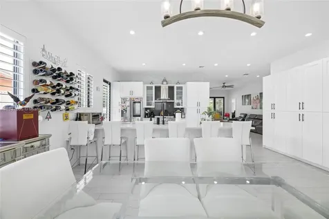 8236 SW 36th Street Miami FL 33155