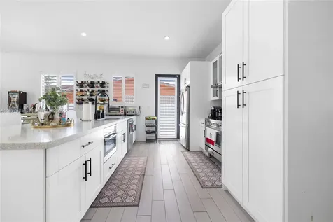 8236 SW 36th Street Miami FL 33155