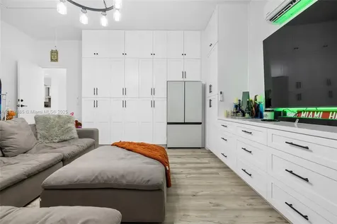 8236 SW 36th Street Miami FL 33155