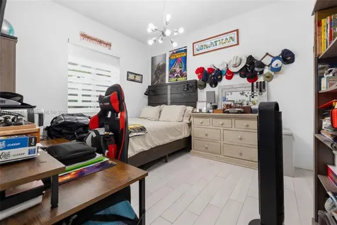 8236 SW 36th Street Miami FL 33155
