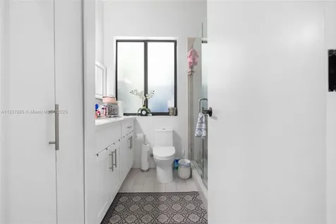 8236 SW 36th Street Miami FL 33155