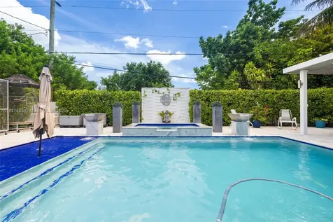 8236 SW 36th Street Miami FL 33155