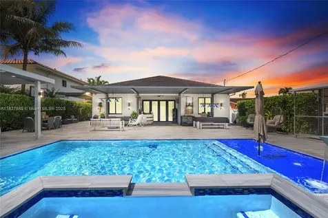 8236 SW 36th Street Miami FL 33155