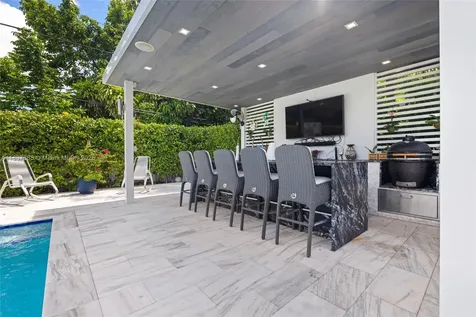 8236 SW 36th Street Miami FL 33155