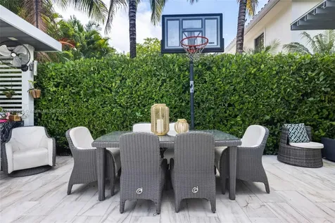 8236 SW 36th Street Miami FL 33155