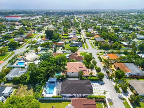 8236 SW 36th Street Miami FL 33155