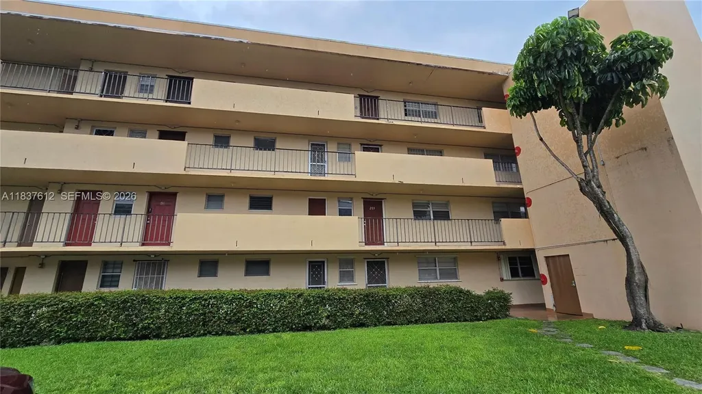 1450 NE 191st Street Miami FL 33179