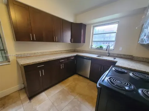 1450 NE 191st Street Miami FL 33179