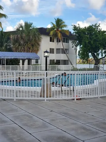 1450 NE 191st Street Miami FL 33179