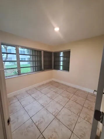 1450 NE 191st Street Miami FL 33179
