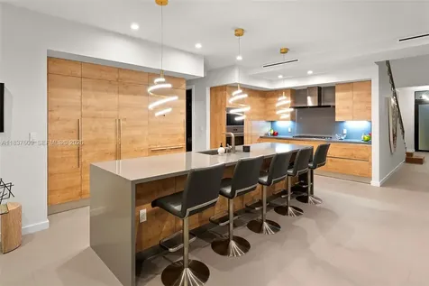 7621 SW 59th Court South Miami FL 33143