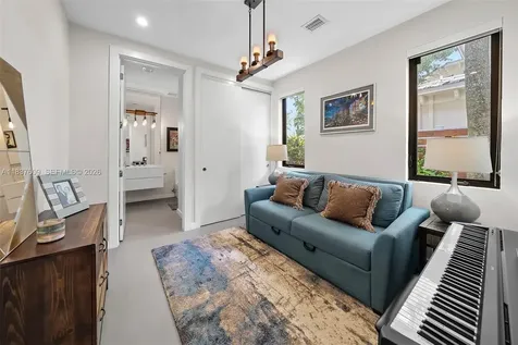 7621 SW 59th Court South Miami FL 33143