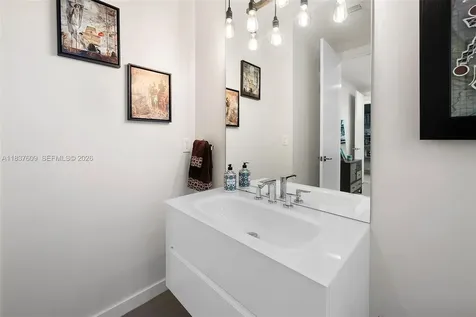 7621 SW 59th Court South Miami FL 33143