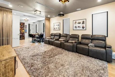 7621 SW 59th Court South Miami FL 33143