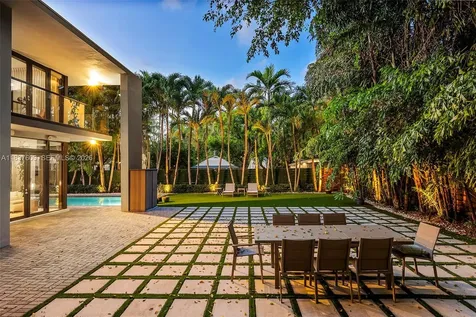 7621 SW 59th Court South Miami FL 33143