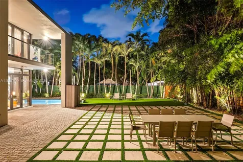7621 SW 59th Court South Miami FL 33143