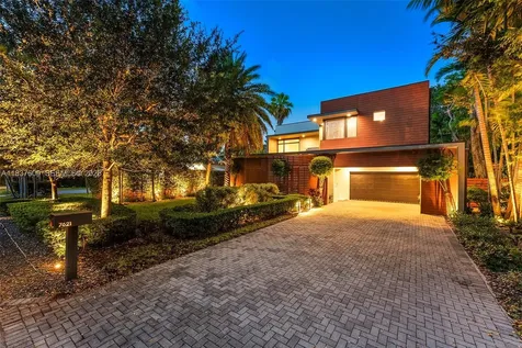 7621 SW 59th Court South Miami FL 33143