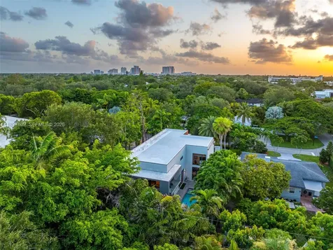 7621 SW 59th Court South Miami FL 33143