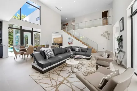 7621 SW 59th Court South Miami FL 33143