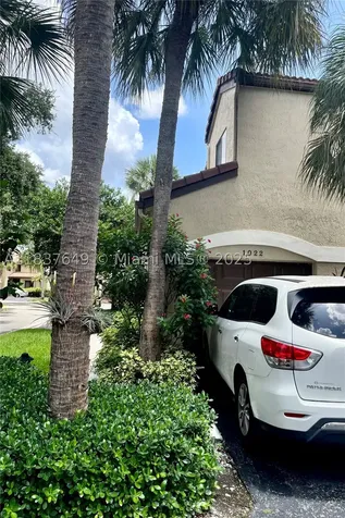 1022 NW 105th Avenue Plantation FL 33322