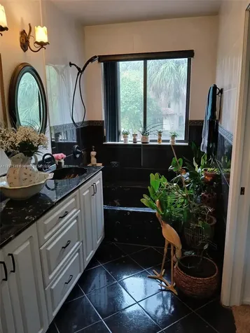1022 NW 105th Avenue Plantation FL 33322