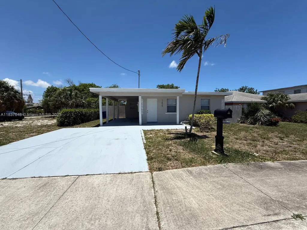 1494 W 34th Street Riviera Beach FL 33404