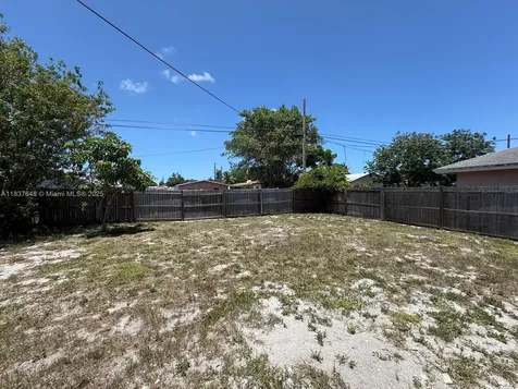 1494 W 34th Street Riviera Beach FL 33404