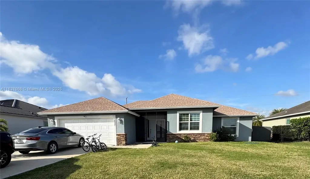 1637 SW Daysland Avenue Port St. Lucie FL 34953