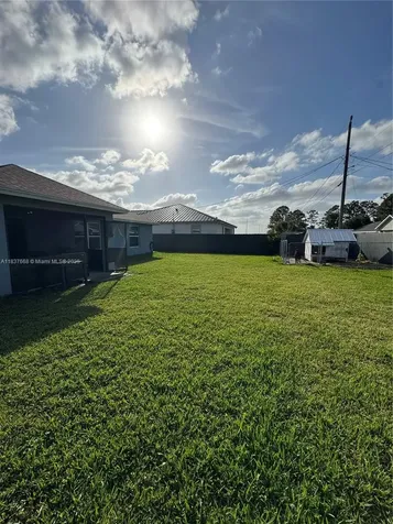 1637 SW Daysland Avenue Port St. Lucie FL 34953