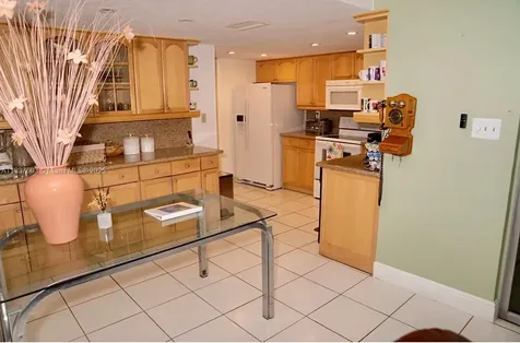 2930 NW 24th Avenue Oakland Park FL 33311