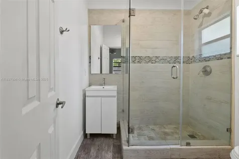 3452 Margaret Street Miami FL 33133