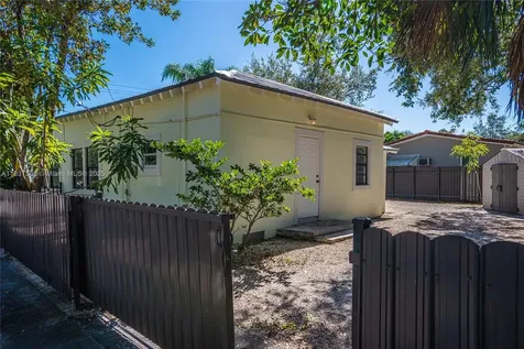 3452 Margaret Street Miami FL 33133